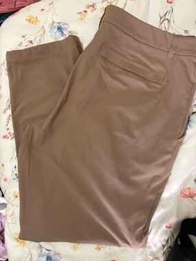 lululemon athletica Men's  chino pants. Used but good condition. Size 38